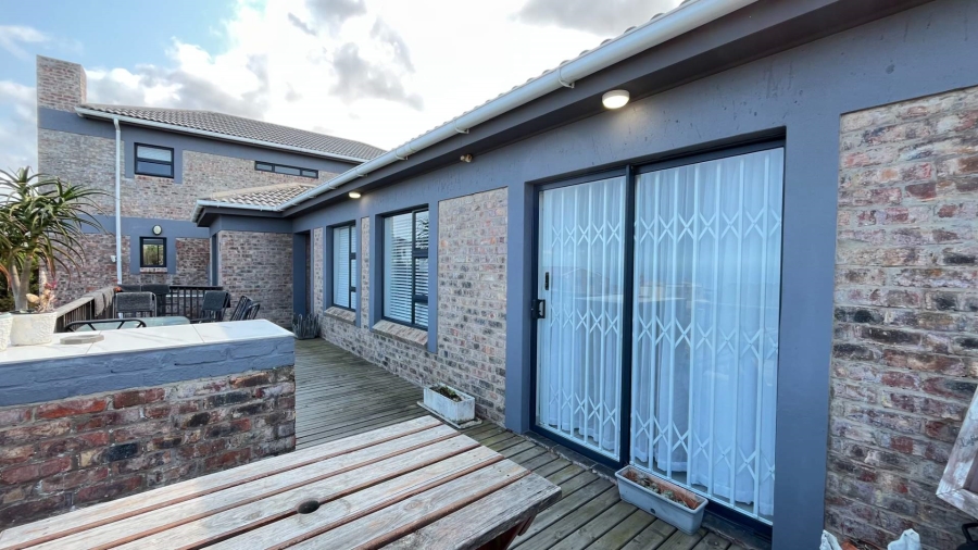 5 Bedroom Property for Sale in Dana Bay Western Cape